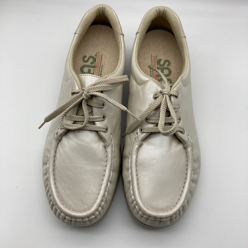 Sas Women’s Leather Sneakers Size 9M Creamy Mother-of-Pearl Like New E4187693